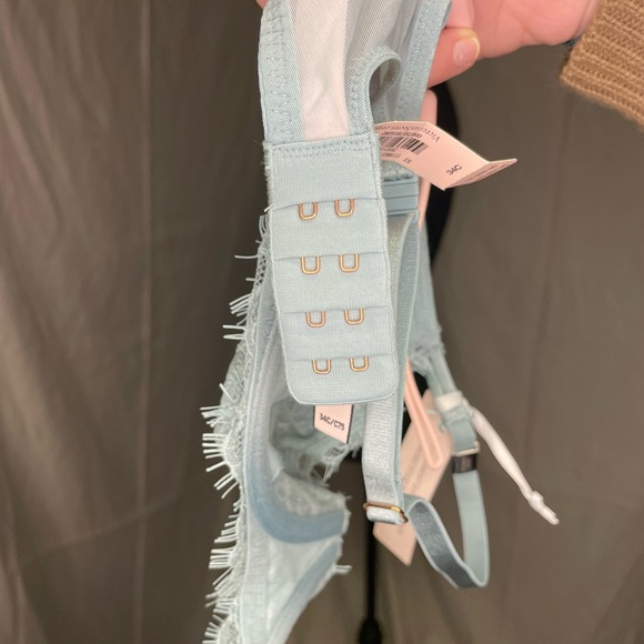 NWT Victoria's Secret Lace Bralette in Light Blue - Picture 10 of 11